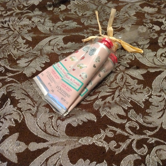 L'OCCITANE Other - NEW Three Pack Of L'occitane Happy Cherry Fleurs de Cerisier Hand Cream 30ml 1oz